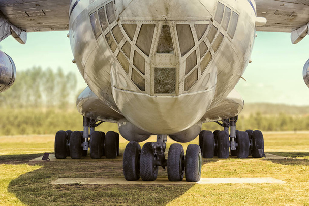 Kiállítási modell repülőgép távolítani a kibocsátás - Fotó, kép