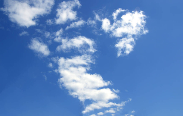  céu azul branco nuvens abstrato natureza fundo
 - Foto, Imagem