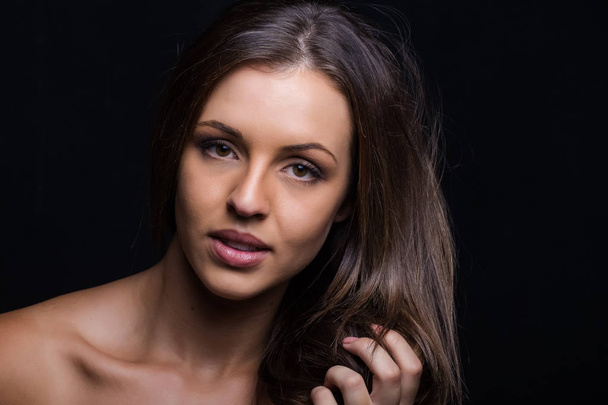 stunning brunette model  - Fotografie, Obrázek