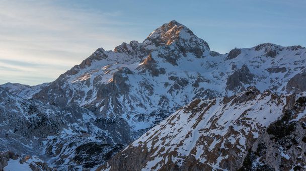 Montagna del Triglav in inverno
 - Foto, immagini