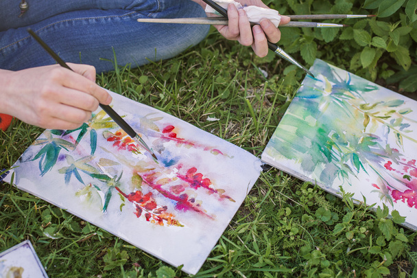 Girl paints watercolors - Photo, Image