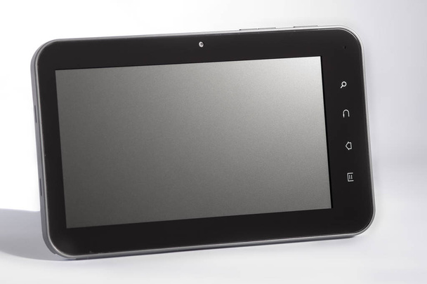 Tablet μαύρο με μαύρη σκιά οθόνη ευθεία αριστερή πλευρά - Φωτογραφία, εικόνα