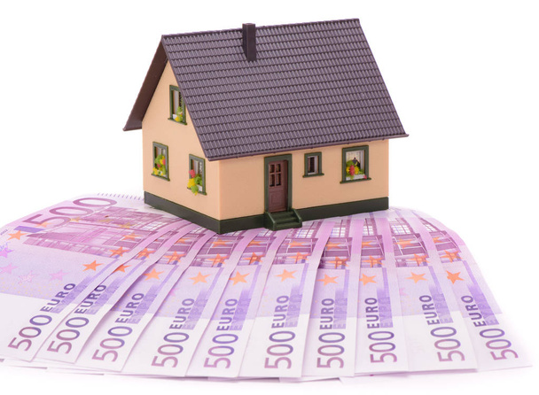 model domu na 500 Euro bankovek - Fotografie, Obrázek