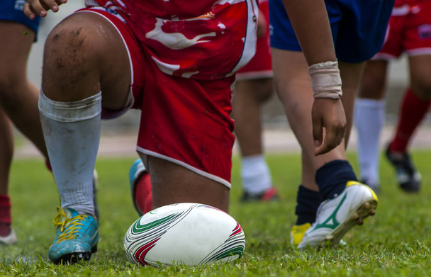 Rugby jogadores scrum durante um jogo
 - Foto, Imagem