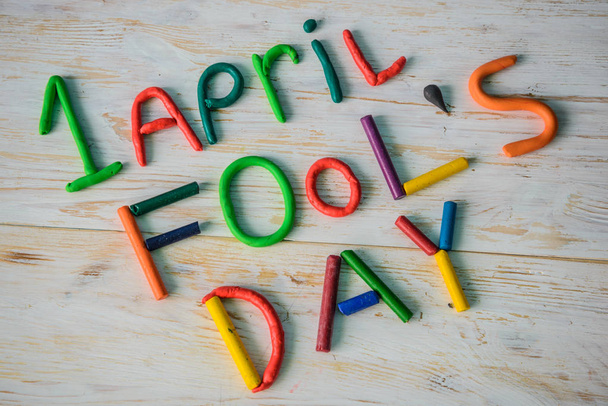 April Fools Day tekst gemaakt met plasticine - Foto, afbeelding