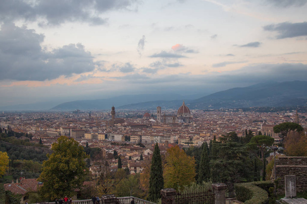 Florence at sunset. View from Basilica San Miniato al Monte. Tuscany. Italy. - Foto, imagen