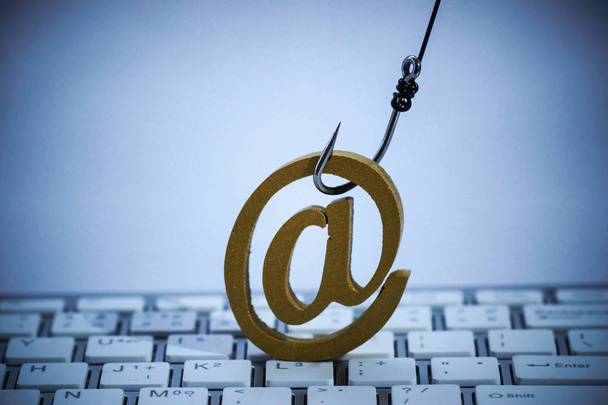 E-mail phishing aanval concept - Foto, afbeelding