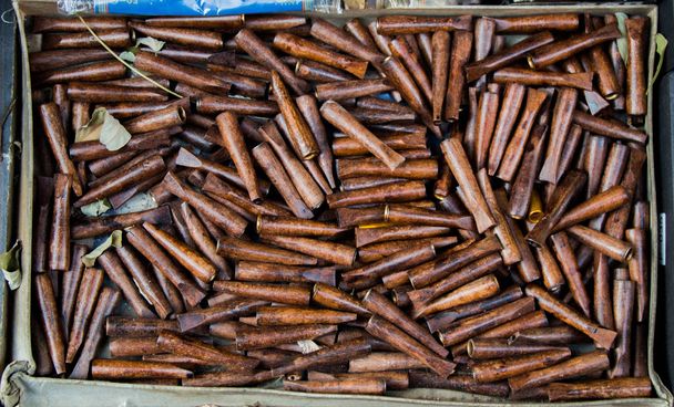 Un sacco di marrone porta sigarette in legno
 - Foto, immagini