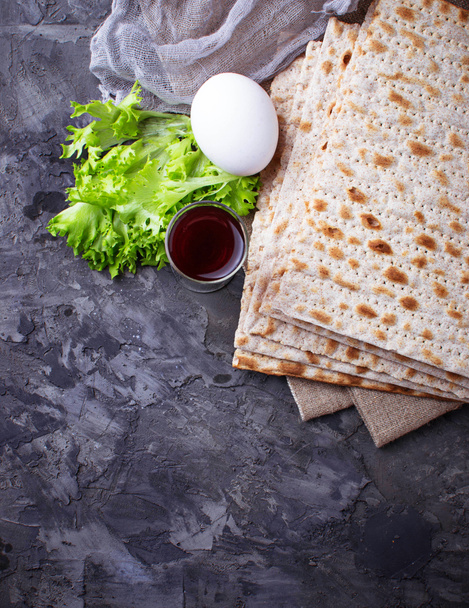 Concetto di tradizionale celebrazione ebraica Seder pasquale
  - Foto, immagini