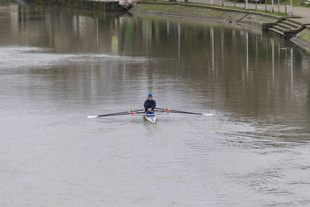 zwei Personen im Kanu - Foto, Bild