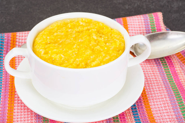 Porridge maigre de maïs
 - Photo, image