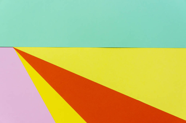 Геометрія кольорових паперів плоска композиція
 - Фото, зображення