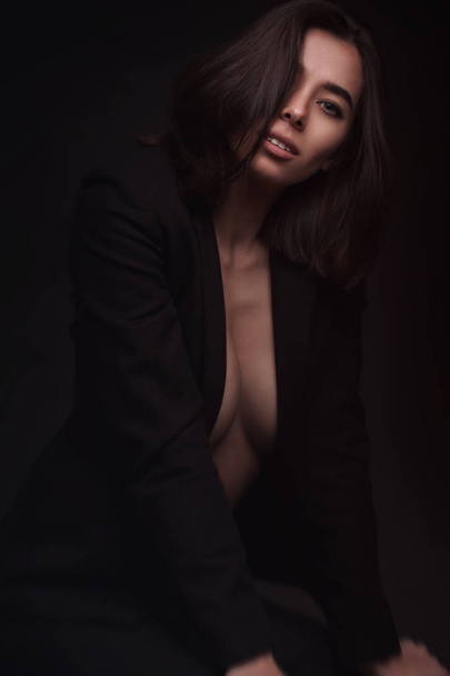 portrait young elegant woman in black jacket - Foto, imagen