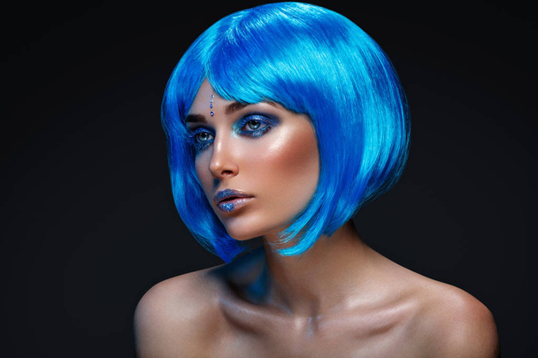 Beautiful girl in blue wig - Foto, immagini