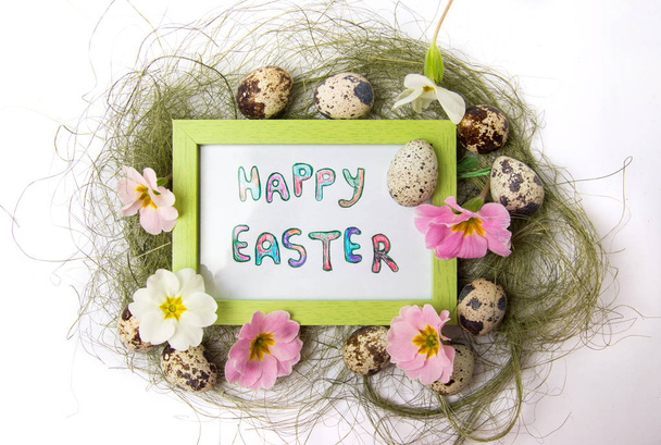 Happy Easter Uwaga w ramce z jaj przepiórczych - Zdjęcie, obraz