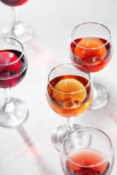 Bicchiere di vino rosato
 - Foto, immagini