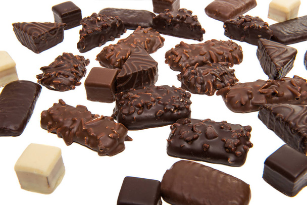 Koekjes in chocolade glazuur geïsoleerd  - Foto, afbeelding