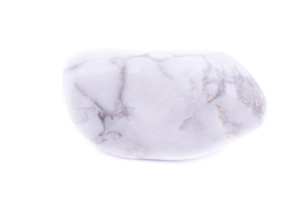 Kamienie makro magnezytu na białym tle - Zdjęcie, obraz