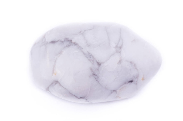 Macro pedra mineral Magnesite sobre um fundo branco
 - Foto, Imagem