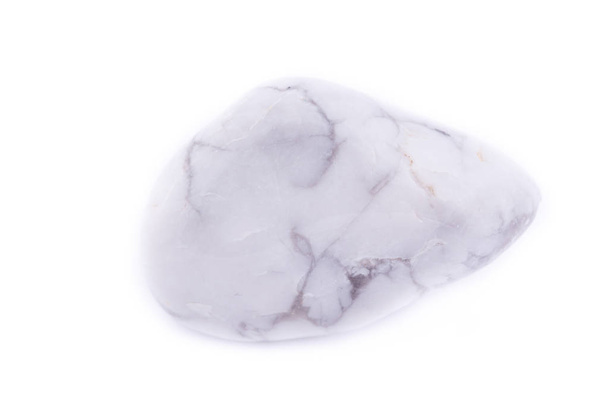 Macro pedra mineral Magnesite sobre um fundo branco
 - Foto, Imagem