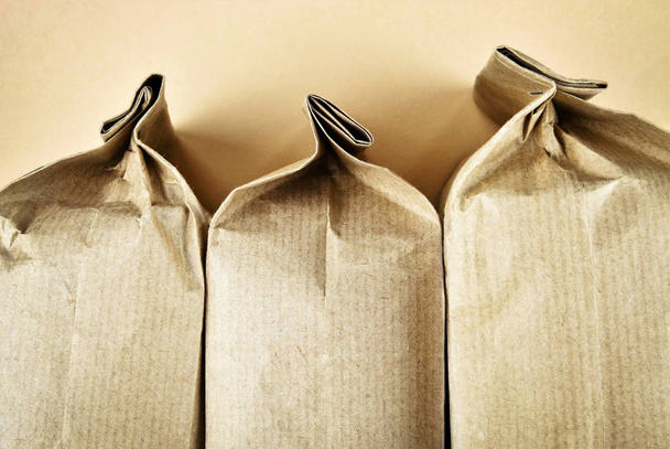 Üç kağıt torbalar - Fotoğraf, Görsel