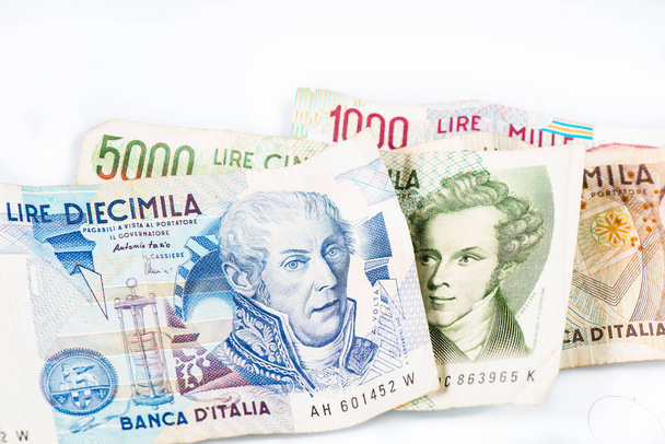 Χαρτονομίσματα από την Ιταλία. Ιταλική λιρέτα 10000, 5000, 2000, 1000. - Φωτογραφία, εικόνα