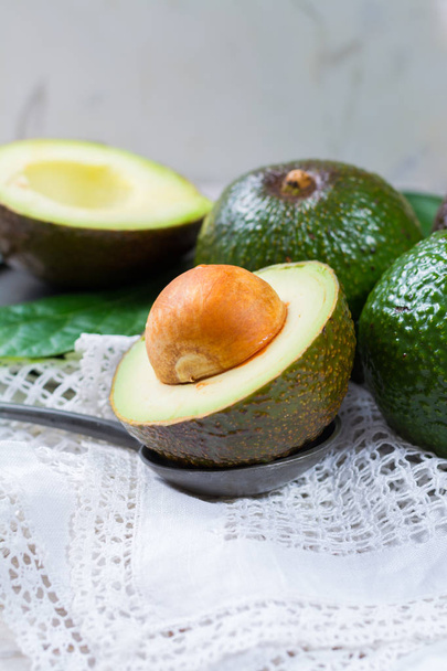 Green ripe avocado from organic avocado plantation - healthy foo - Zdjęcie, obraz