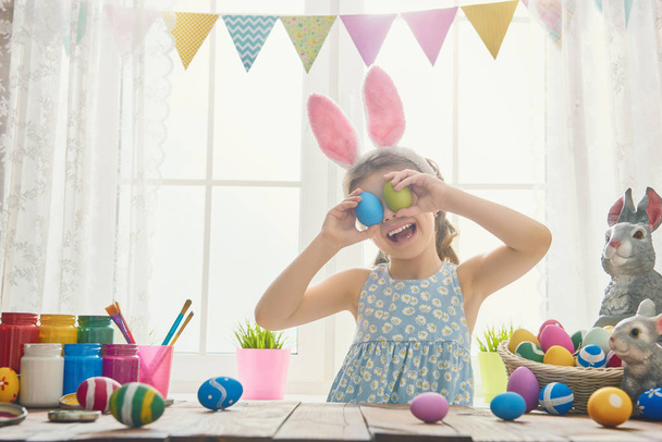girl wearing bunny ears - Foto, Imagen