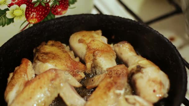 Chicken fried in a pan - Footage, Video