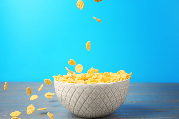 Bowl with corn flakes  - Foto, Imagem