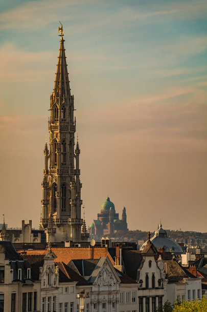 Брюссельская ратуша
 - Фото, изображение