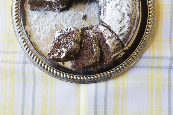 Domowe ciasto czekoladowe z cukru szkła  - Zdjęcie, obraz