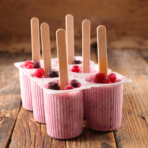 yogurt ice cream with berries  - Photo, Image