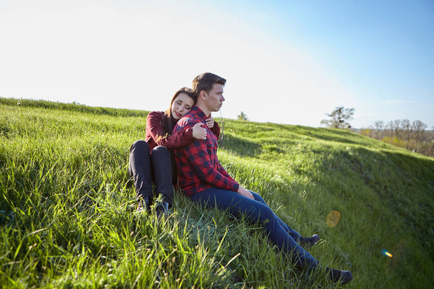 Young couple in countryside - Φωτογραφία, εικόνα