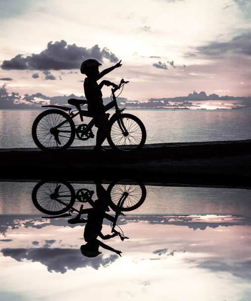 νέος ποδηλάτης - Φωτογραφία, εικόνα