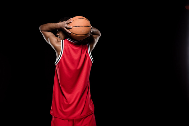 giocatore di basket con palla  - Foto, immagini
