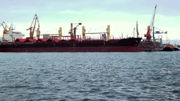 Logistika a přeprava nákladní nákladní lodi a nákladní kontejner pro logistiku - Záběry, video