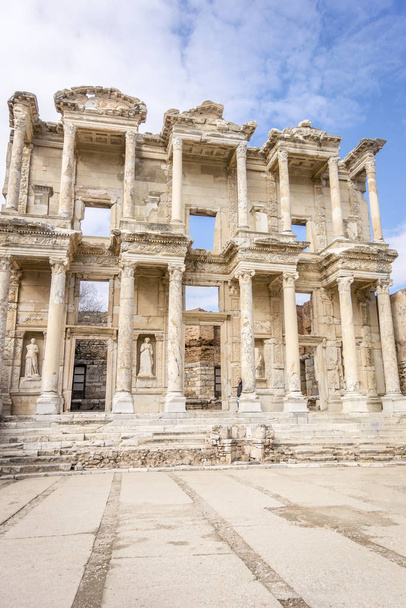 Unescon muinaisen Efeson kaupungin perintökohde, Selcuk, Tur
 - Valokuva, kuva