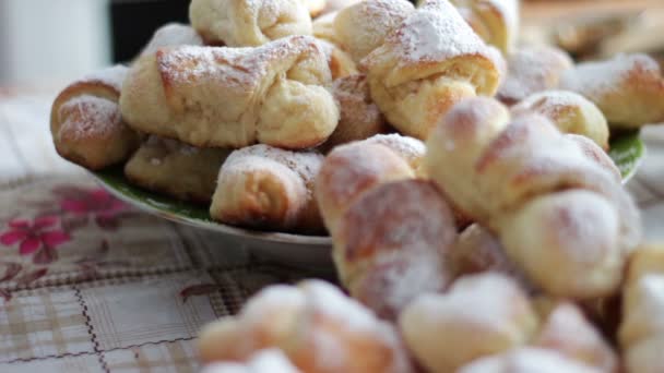 Cukr práškový croissanty - Záběry, video