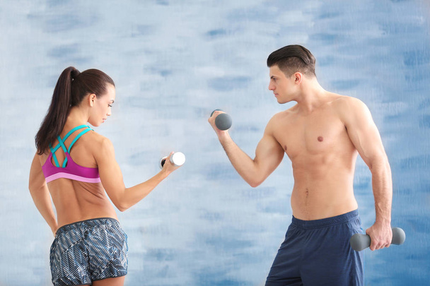 Sporty young couple training together  - Foto, imagen