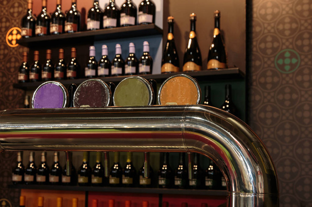 Σανίδων χάλυβα για τις υποκλοπές μπύρα - Φωτογραφία, εικόνα