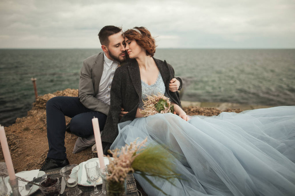 bride couple on seashore - 写真・画像
