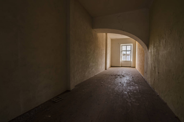 verlaten kamers in kazerne - Foto, afbeelding