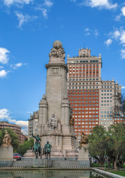 Monument Cervantes, Madrid
 - Photo, image