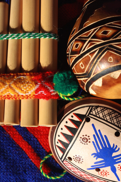 Les instruments de musique péruviens
 - Photo, image