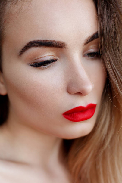 Fashion art studio portrait of elegant woman with red lips - Foto, Imagem