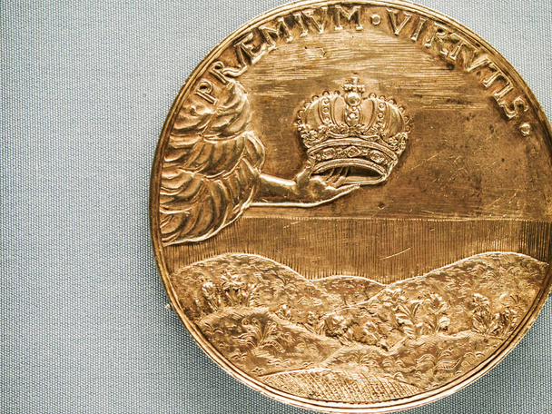 Χρυσό ιστορικό συλλεκτικά ρωσική αναμνηστικό κέρμα - Φωτογραφία, εικόνα