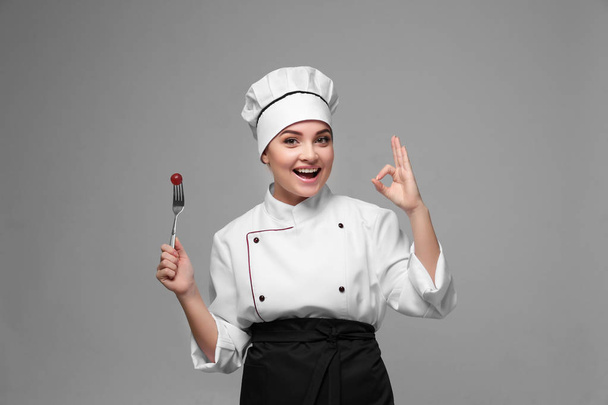  woman chef holding for - Zdjęcie, obraz