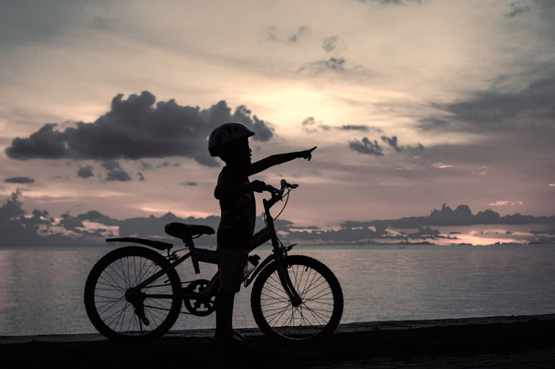 jonge biker - Foto, afbeelding
