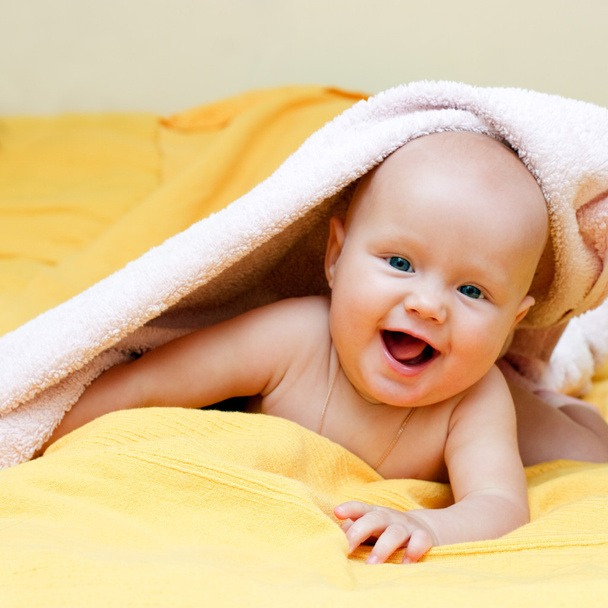 gelukkig baby - Foto, afbeelding